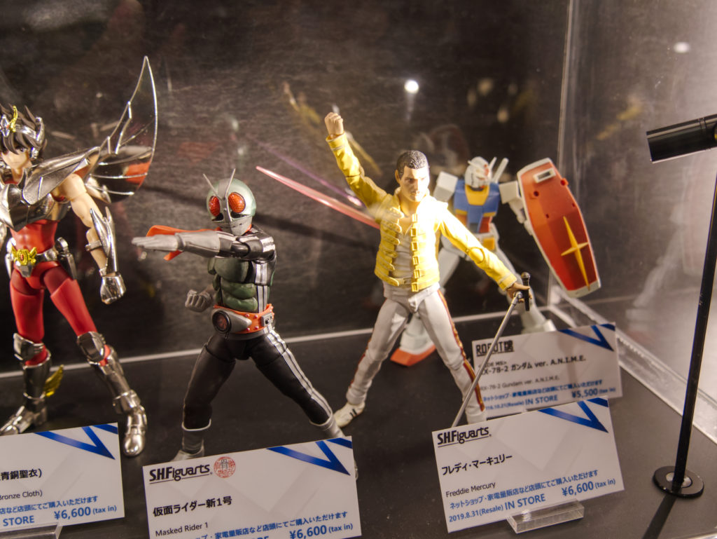 Tamashii Nations: Freddie x Kamen Rider