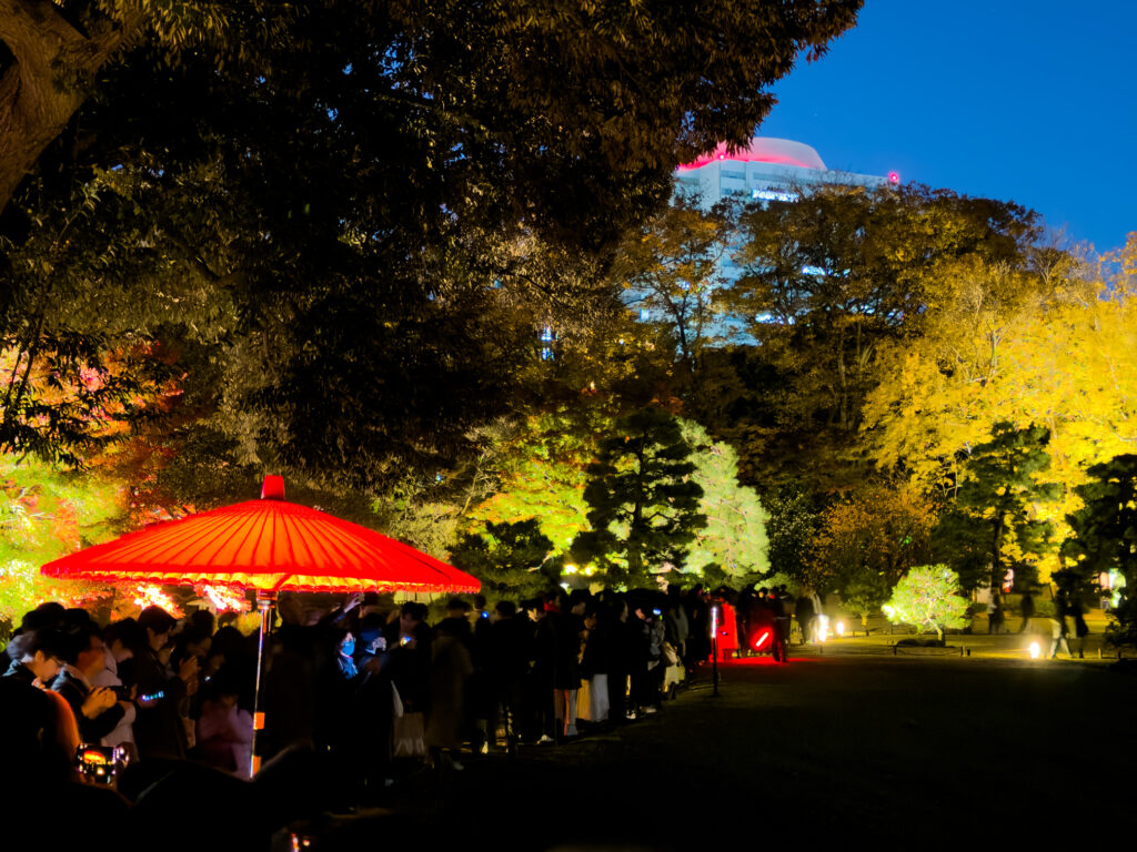 Rikugien Nighttime Illumination Crowds