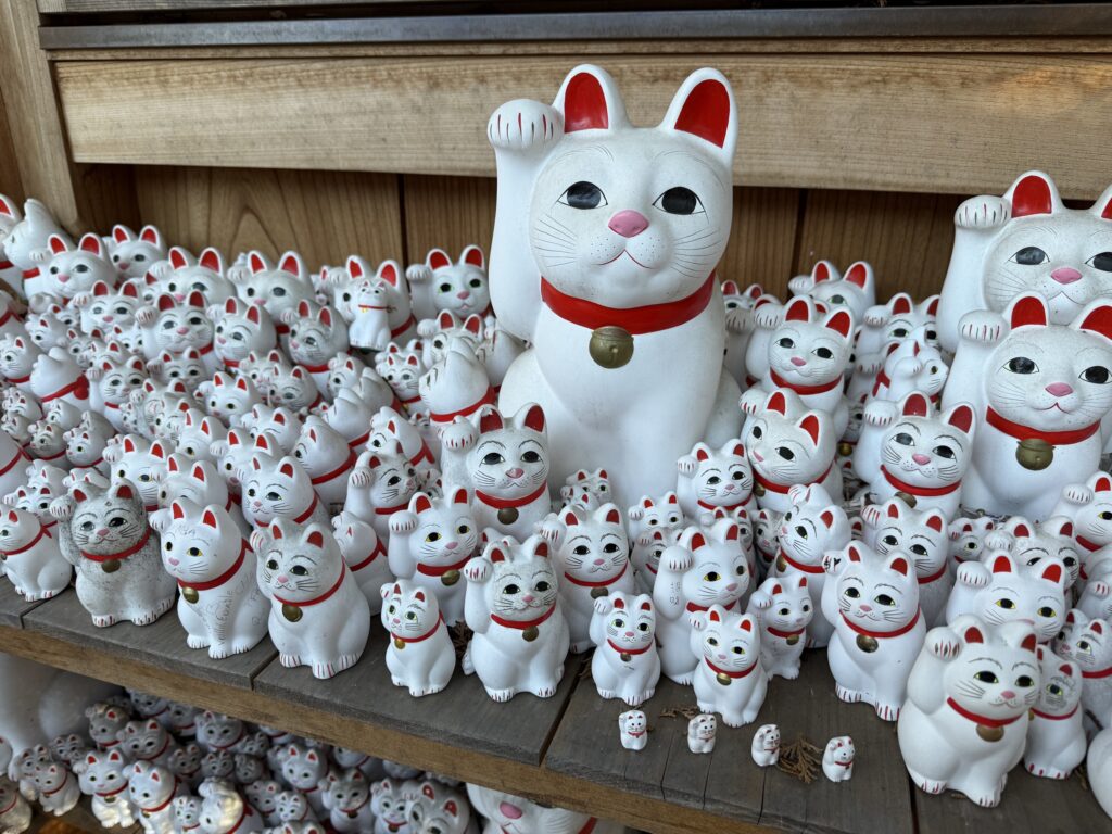 Maneki neko at Gotokuji Temple