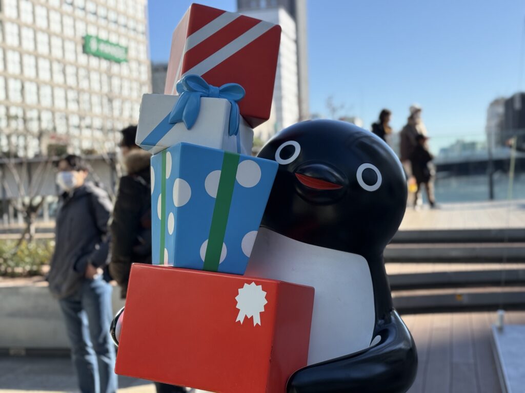 Seasonal Suica penguin